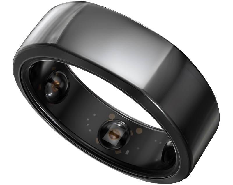 A gray heritage Oura ring.