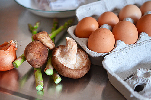 All the ingredients for Cantonese Egg Custard with Minced Pork 
